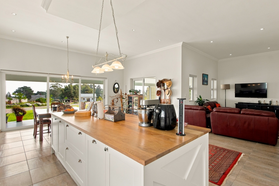 8 Bedroom Property for Sale in High Riding Country Estate Western Cape